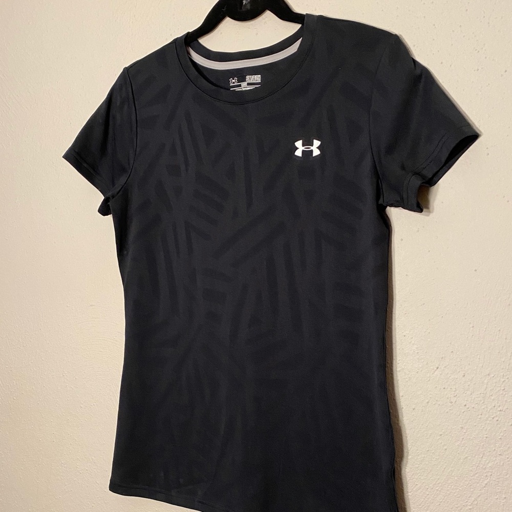 Under Armor women’s shirt